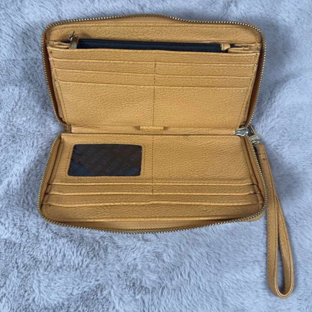 Steve Madden Mustard Yellow‎ Quilted Zip Around Wristlet Wallet Gold Hardware